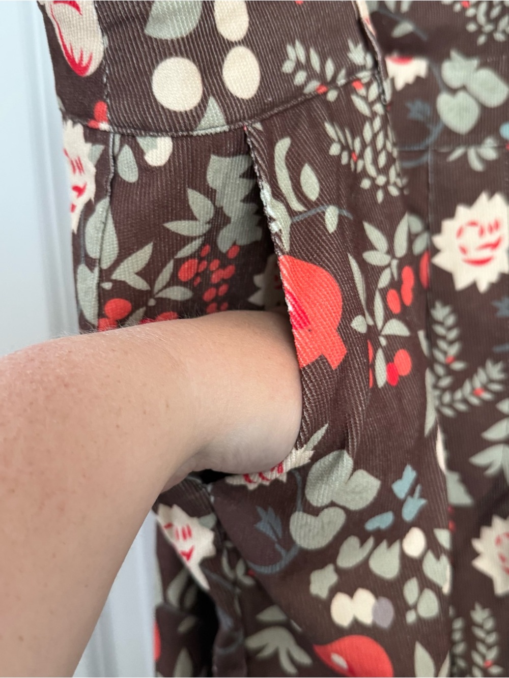 Cider Brown Floral Pinafore Jumpsuit with Red and Cream Accents - Picture 4 of 8
